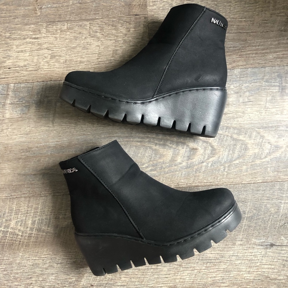 Nautica Black Wedge Shoes with Sleek Design